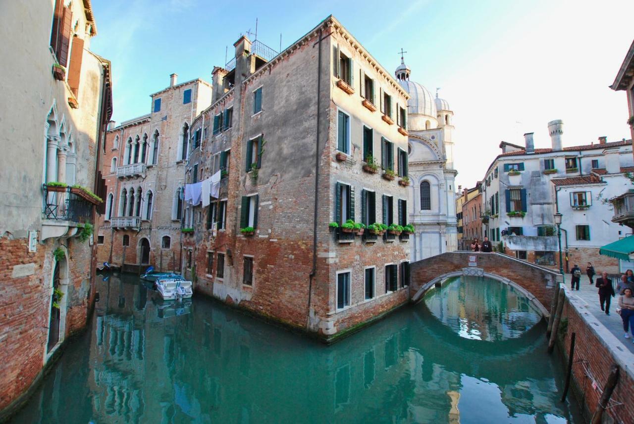 Ca Corte Nova Design Apartment With Canal View Venise Extérieur photo